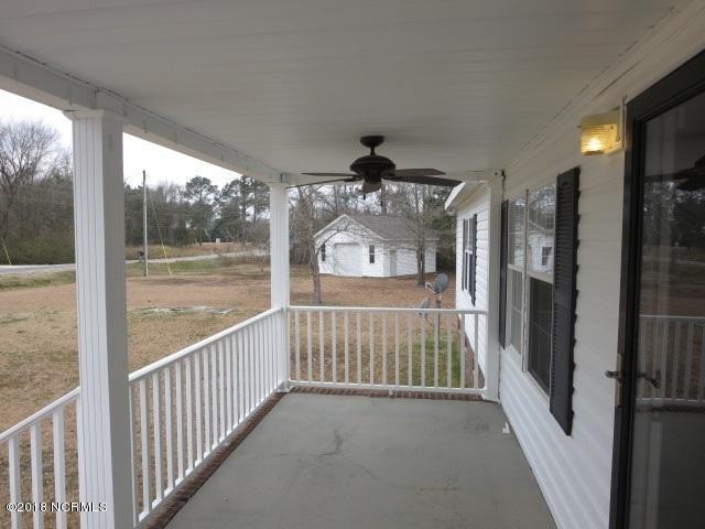 286 Hewitt Road Richlands, NC 28574 - Photo 8 of 32 20160425192009986759000000-o