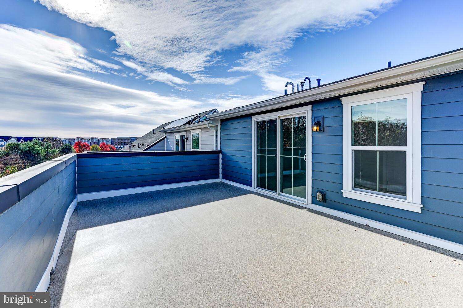 10866 Beckenham Street Baltimore, MD 21220 - Photo 34 of 45 Private sunbathing deck