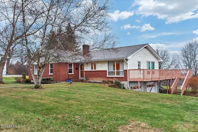 $439,216 | 144 Horizon View Drive, East Greenbush, NY 12061