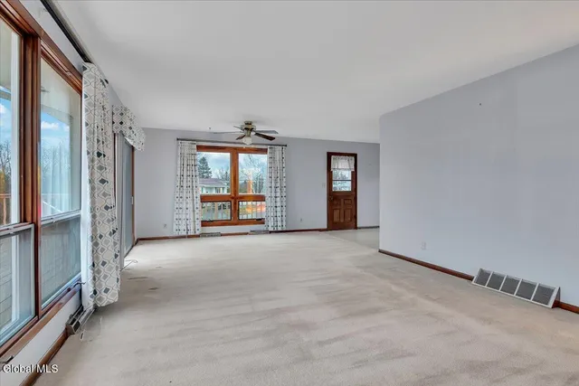 $439,216 | 144 Horizon View Drive, East Greenbush, NY 12061