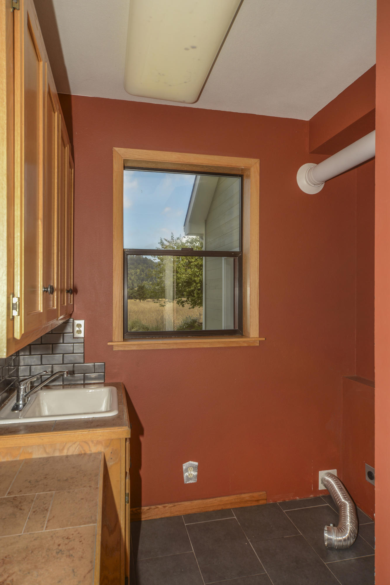 3035 Rock Springs Road Hydesville, CA 95547 - Photo 12 of 28 Gallery Image 12