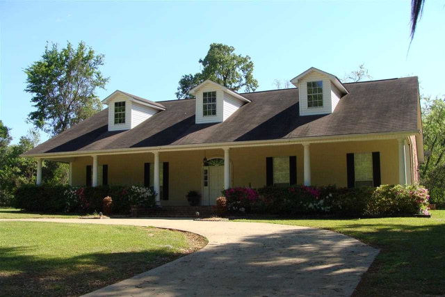 52 Aberdeen Road Natchez, MS 39120 - Photo 1 of 1 Main View