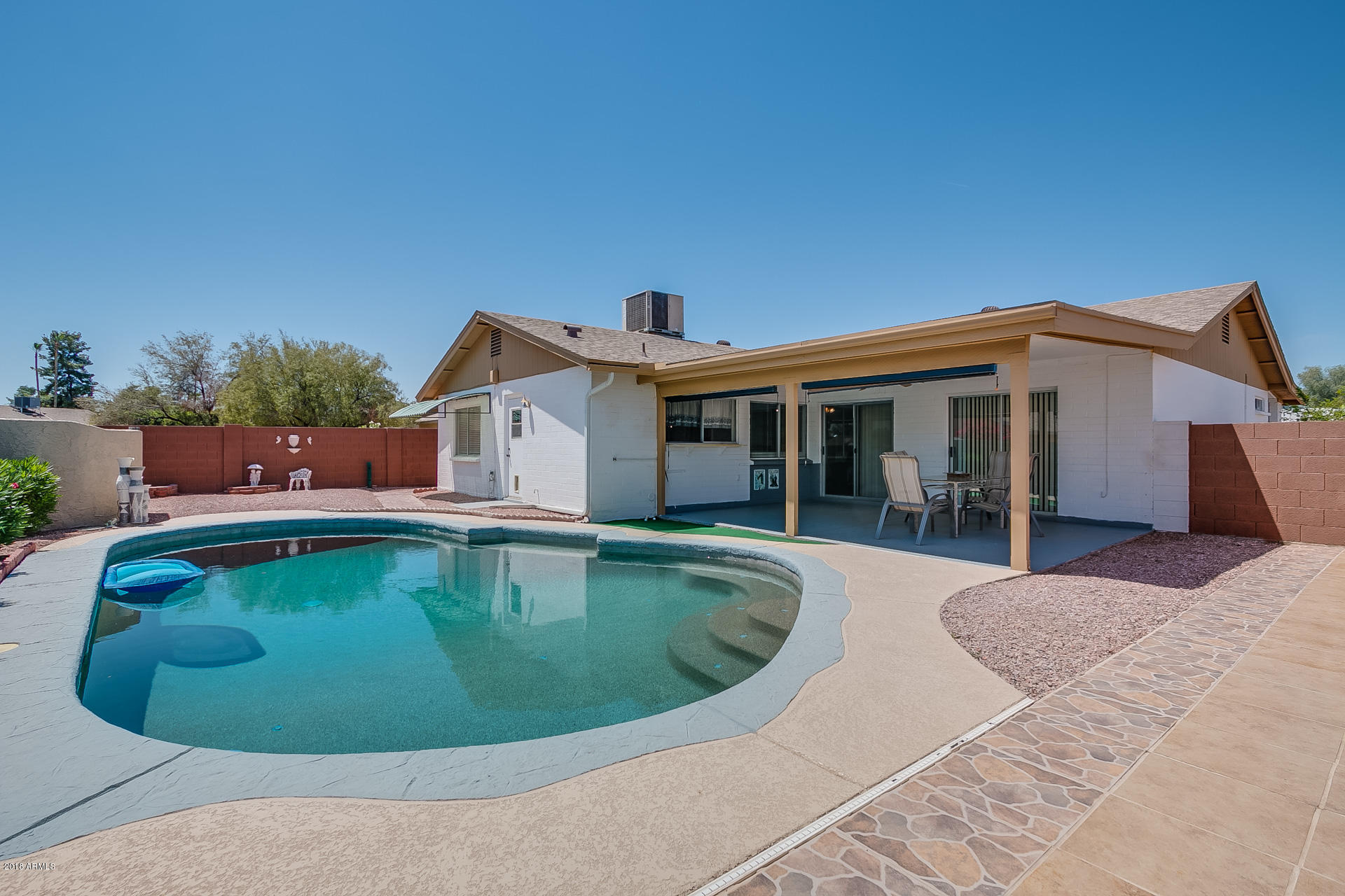 4815 South Roberts Road Tempe, AZ 85283 - Photo 4 of 26 South-43