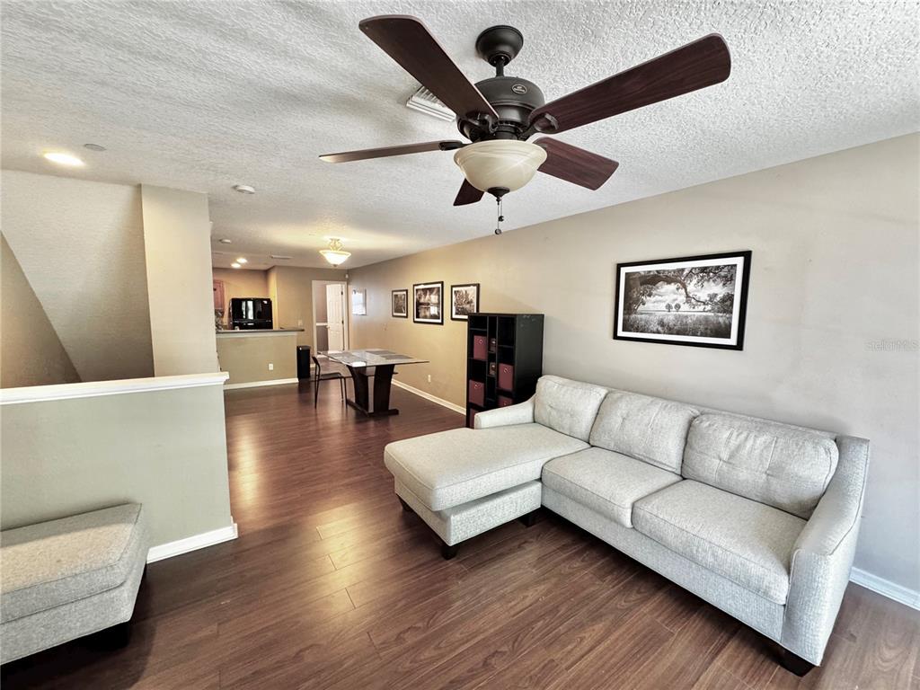 7338 Black Walnut Way Lakewood Ranch, FL 34202 - Photo 8 of 26