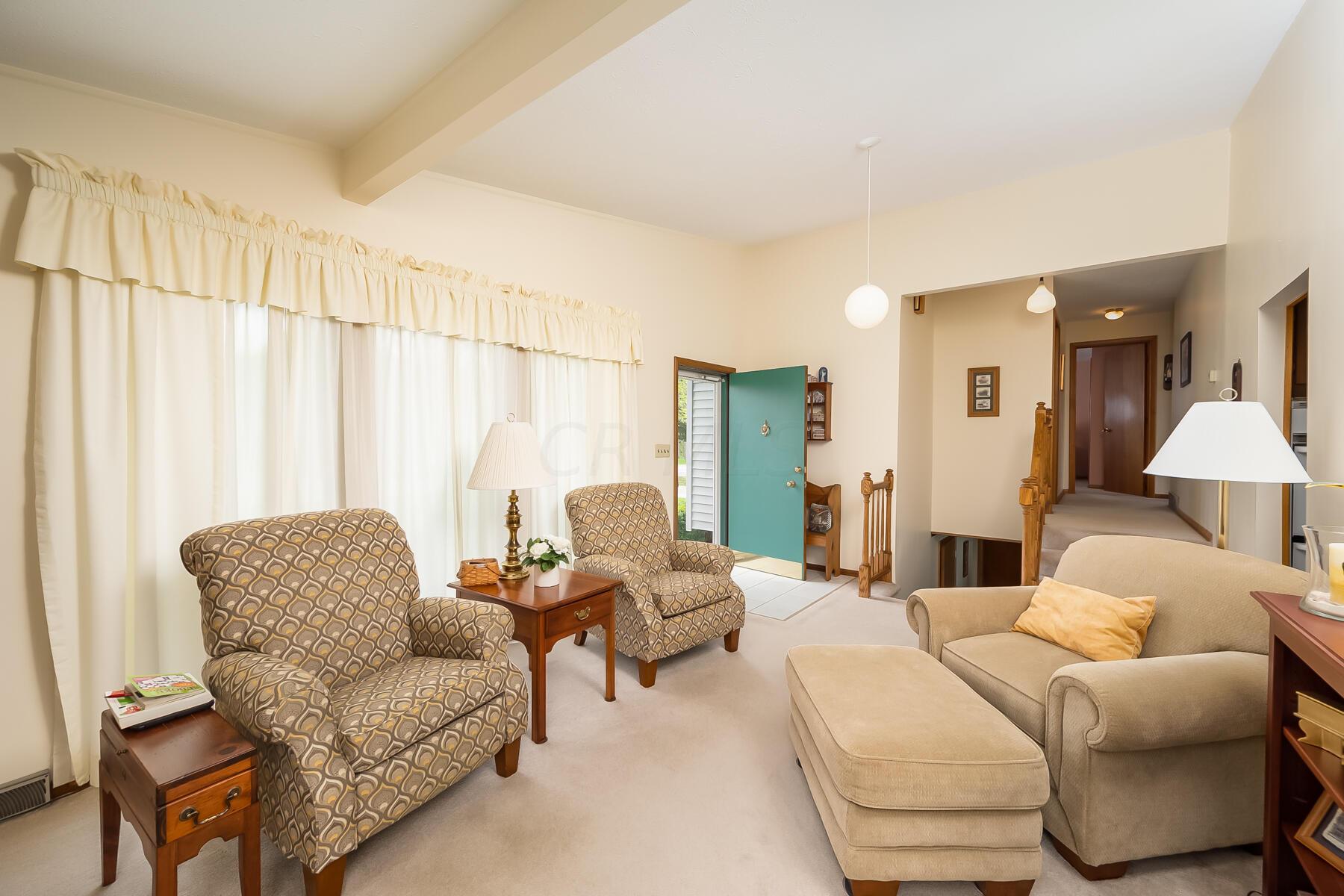 90 Main Road Delaware, OH 43015 - Photo 15 of 46 Living Room