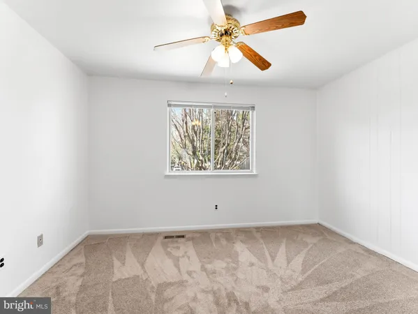 $240,000 | 1334 Rolling Glen Drive, Unit 22, Upper Chichester, PA 19061