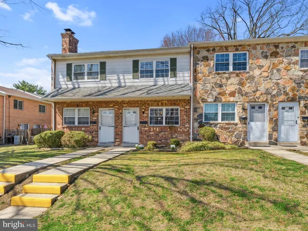 $240,000 | 1334 Rolling Glen Drive, Unit 22, Upper Chichester, PA 19061