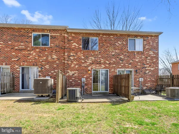 $240,000 | 1334 Rolling Glen Drive, Unit 22, Upper Chichester, PA 19061