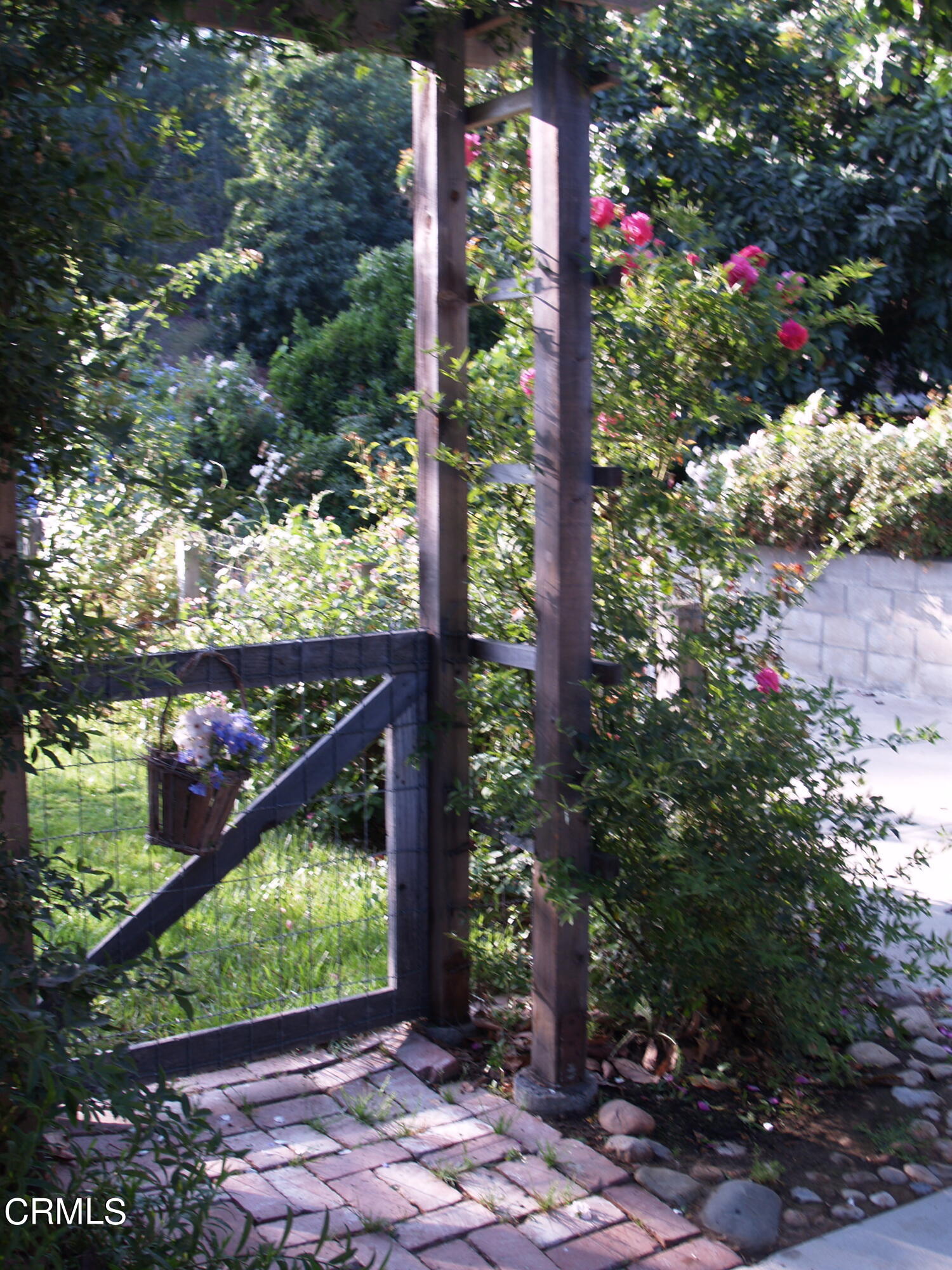 6500 Chagall Drive Moorpark, CA 93021 - Photo 19 of 40 West gate