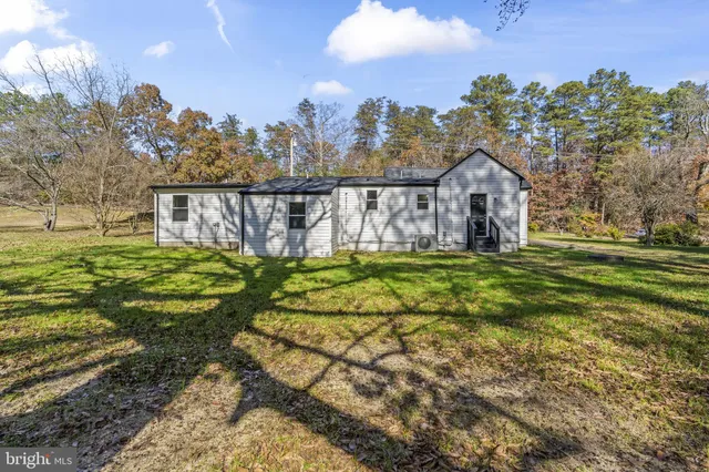 $1,900 | 42523 St Johns Road, Hollywood, MD 20636