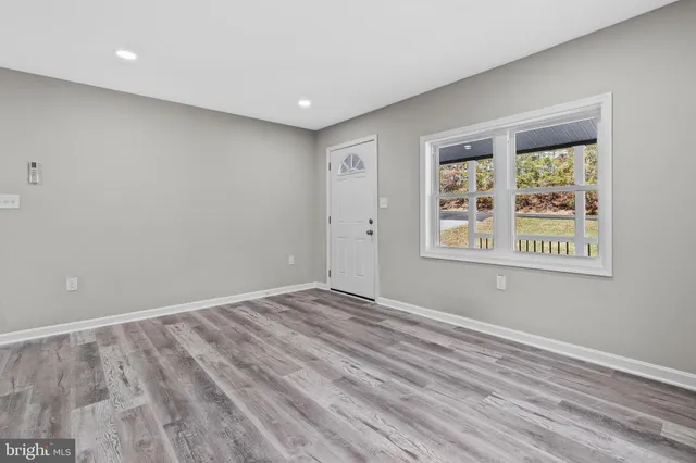 $1,900 | 42523 St Johns Road, Hollywood, MD 20636