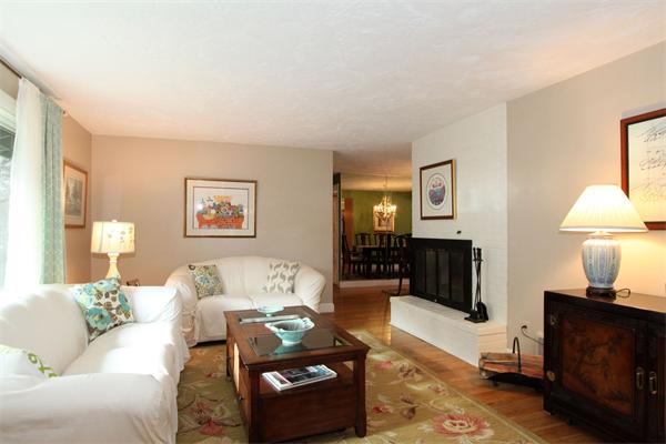 45 Dean Road Wayland, MA 01778 - Photo 3 of 18 Gallery Image 3