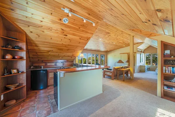 $3,495,000 | 24000 Fig Tree Lane, Hopland, CA 95449