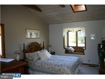 4551 Campbell Road Pennsburg, PA 18073 - Photo 11 of 12 Gallery Image 11
