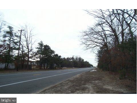 105 Hull Road Manahawkin, NJ 08050 - Photo 8 of 12