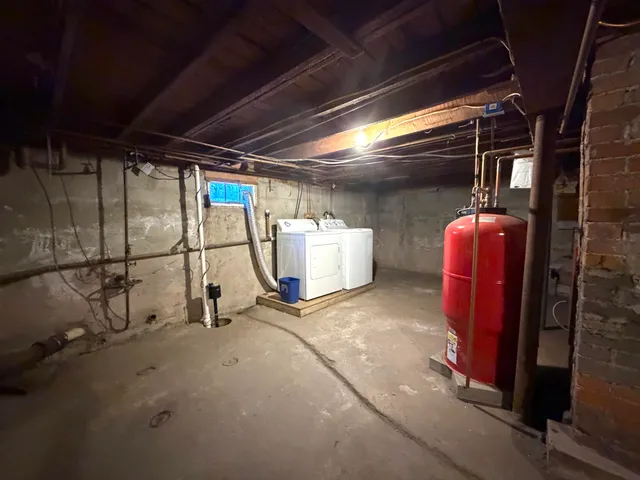 $195,500 | 27 School Street, Guilford, ME 04443