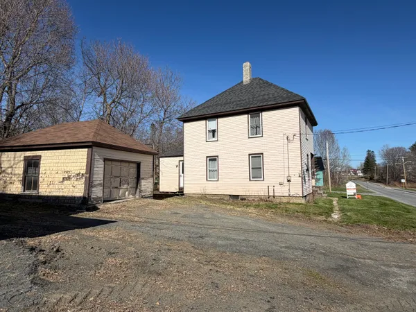 $165,000 | 27 School Street, Guilford, ME 04443
