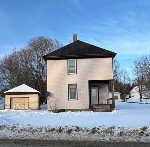 $195,500 | 27 School Street, Guilford, ME 04443