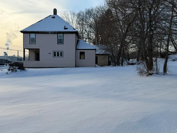 $165,000 | 27 School Street, Guilford, ME 04443