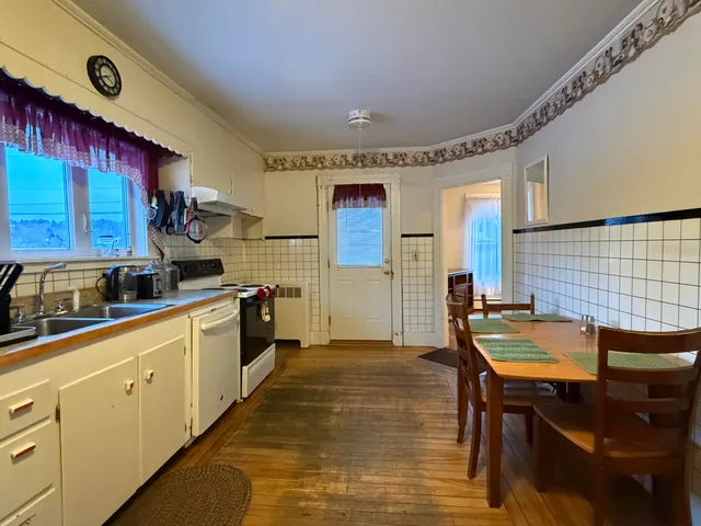$195,500 | 27 School Street, Guilford, ME 04443