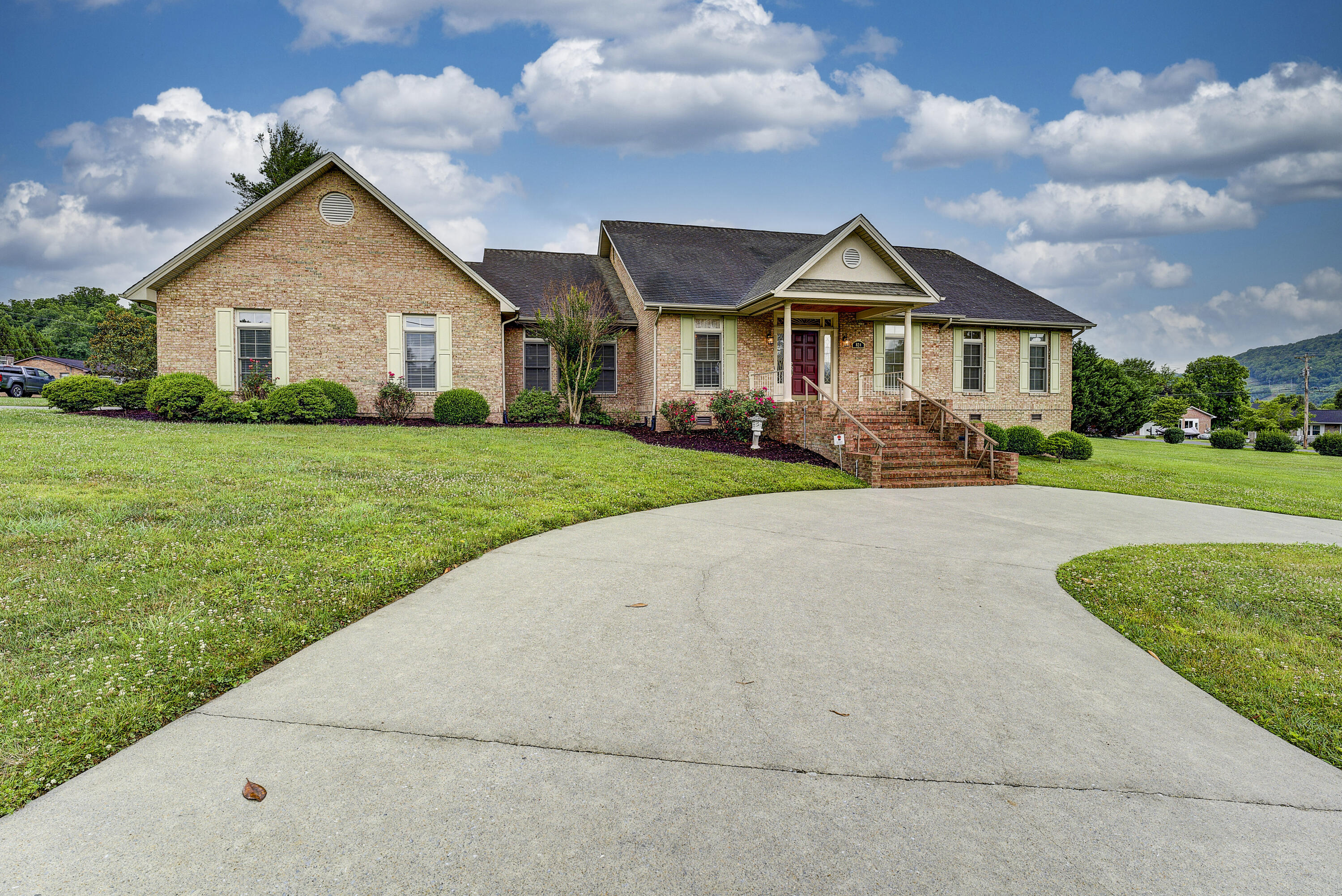 824 9th Street Erwin, TN 37650 - Photo 3 of 57 NinthStexteriorsSKY-5
