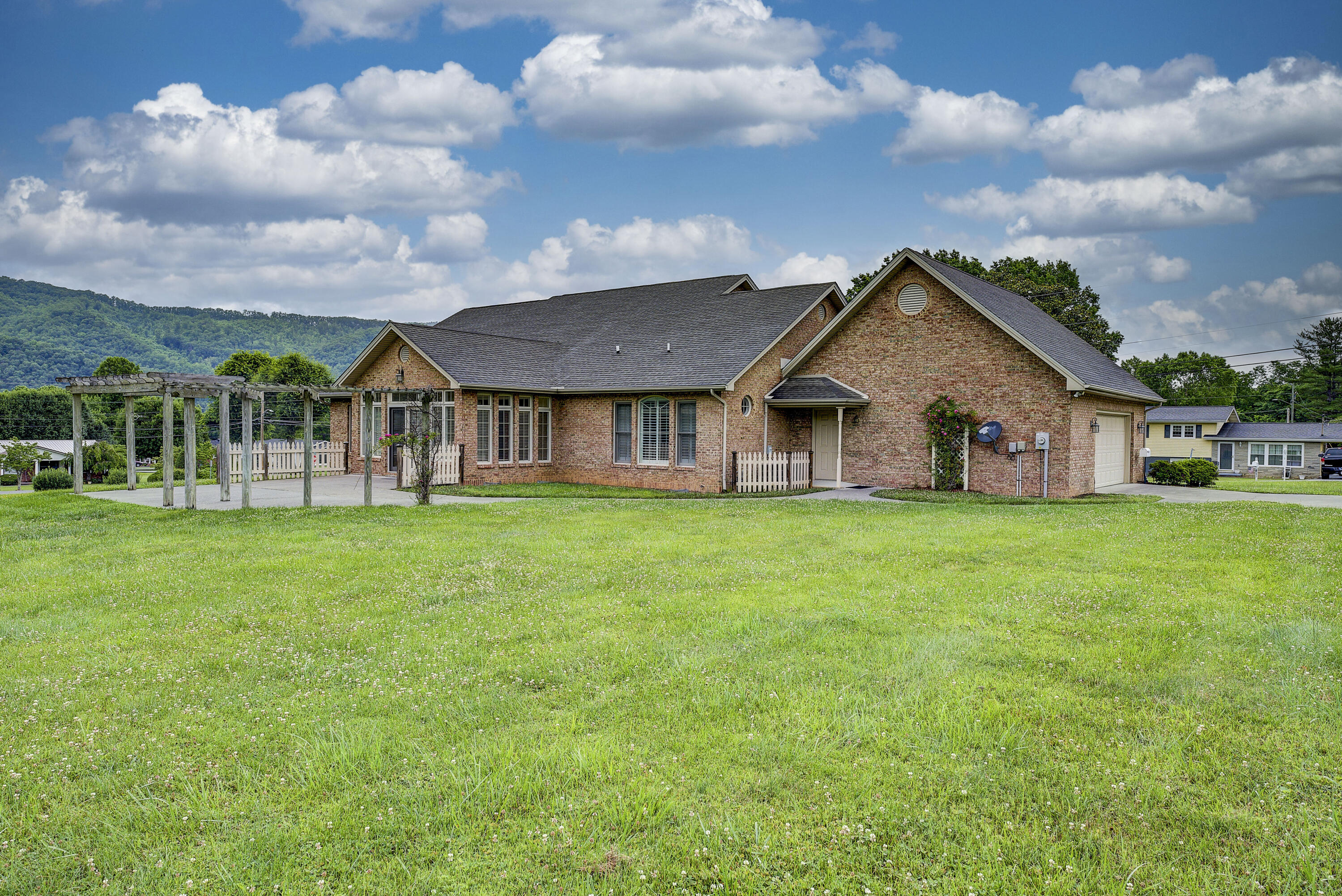824 9th Street Erwin, TN 37650 - Photo 46 of 57 NinthStexteriorsSKY-2