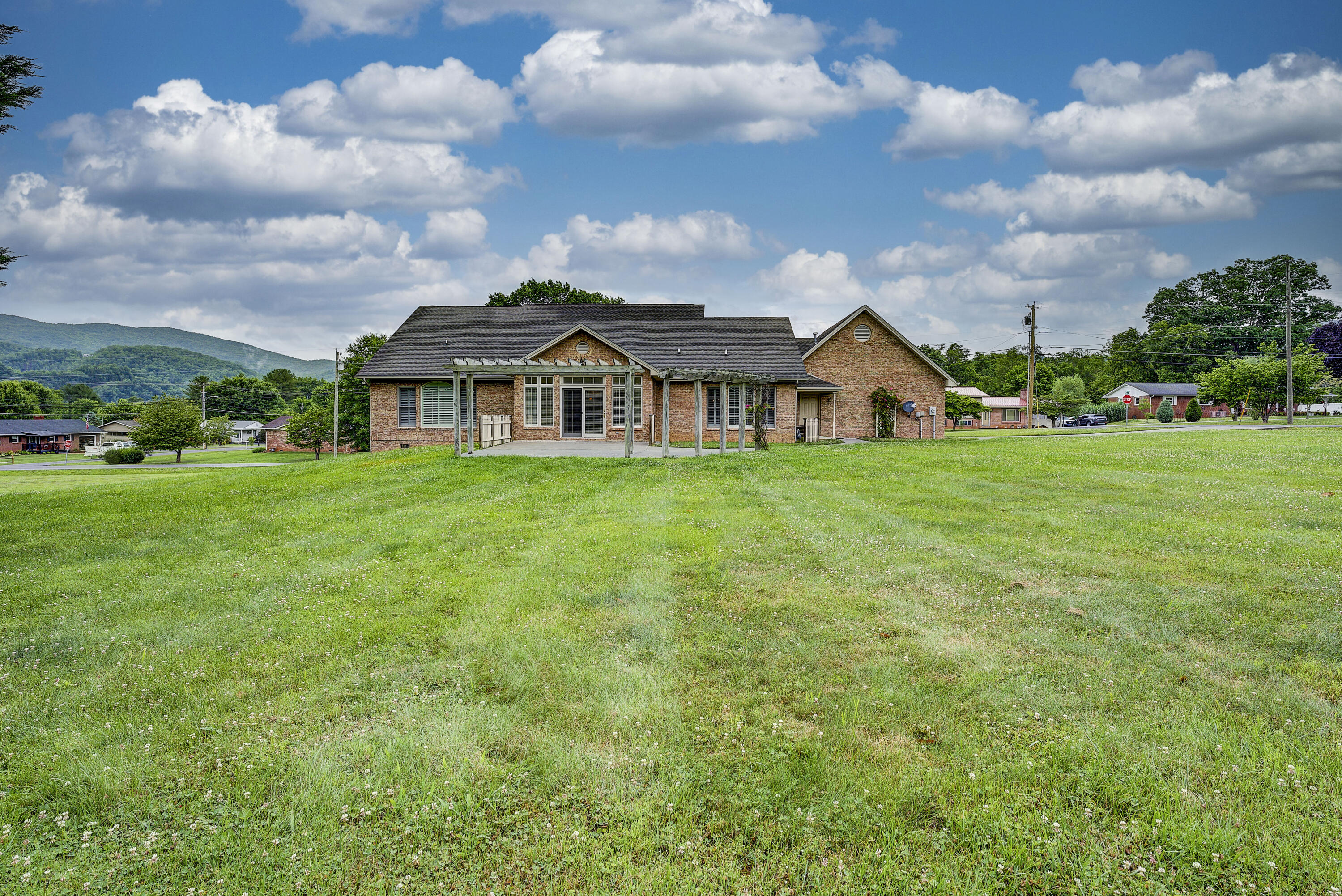 824 9th Street Erwin, TN 37650 - Photo 51 of 57 NinthStexteriorsSKY-11