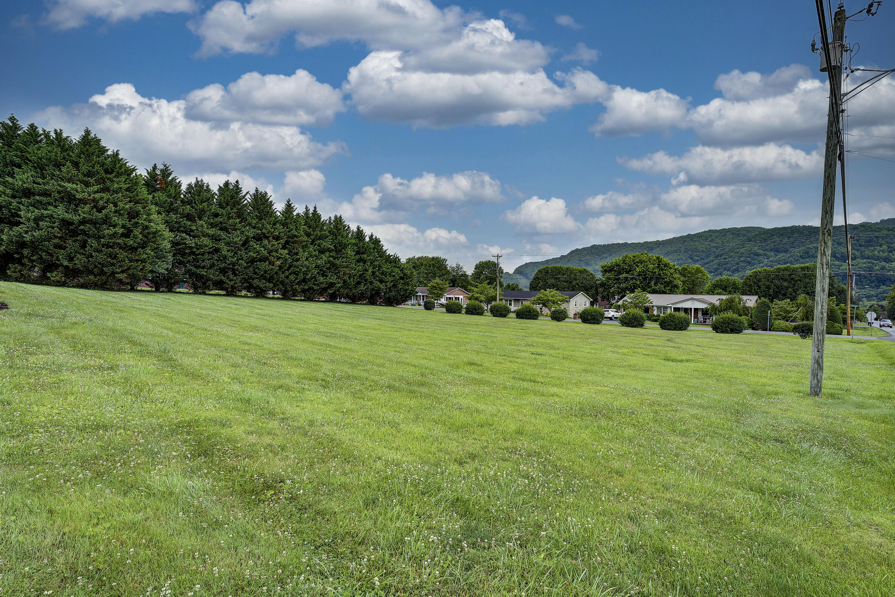 824 9th Street Erwin, TN 37650 - Photo 57 of 57 NinthStexteriorsSKY-16