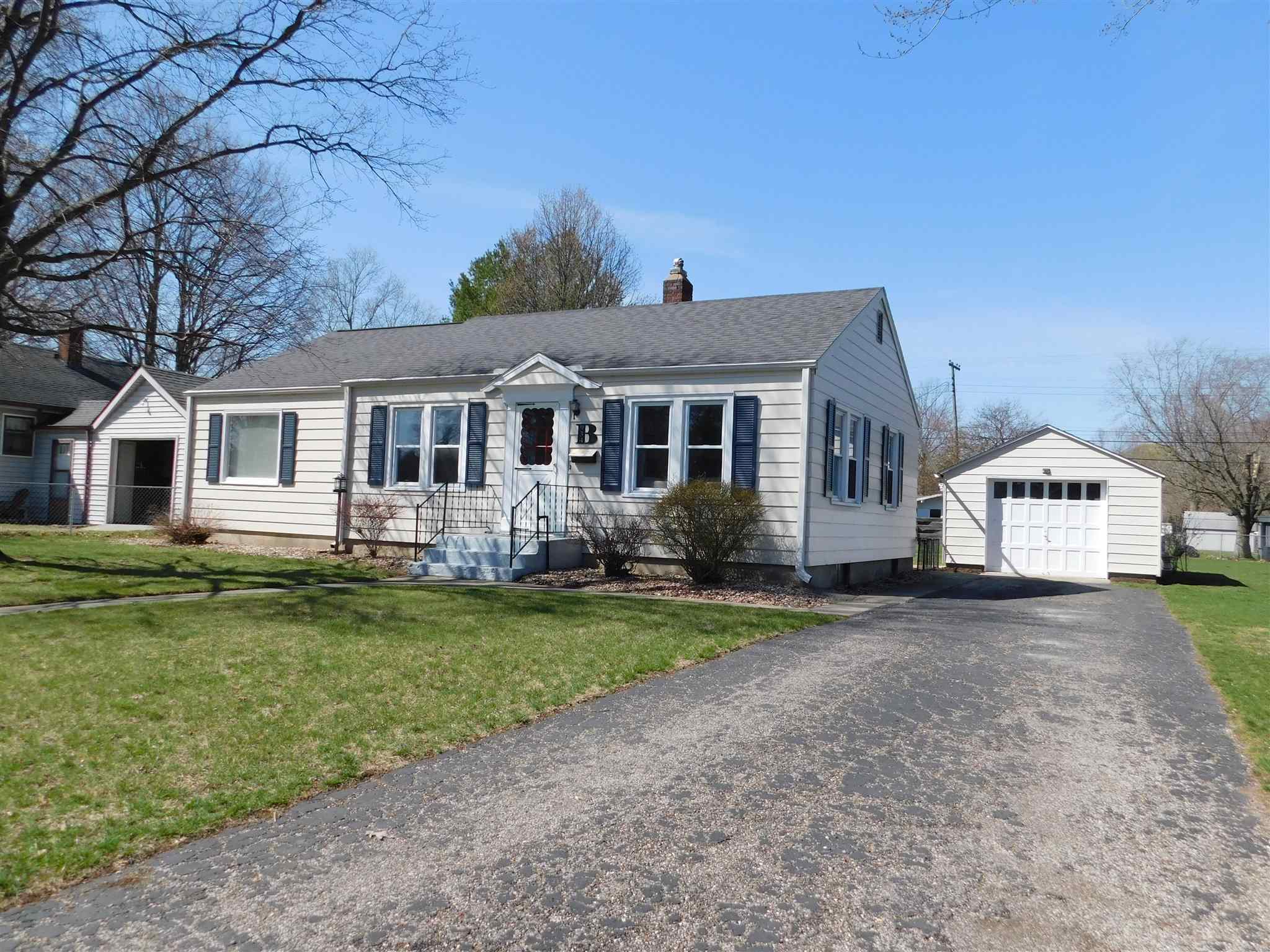 934 Wabash Avenue Rochester, IN 46975 - Photo 1 of 20 Gallery Image 1