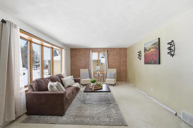 $340,000 | 3145 North Morrison Street, Appleton, WI 54911