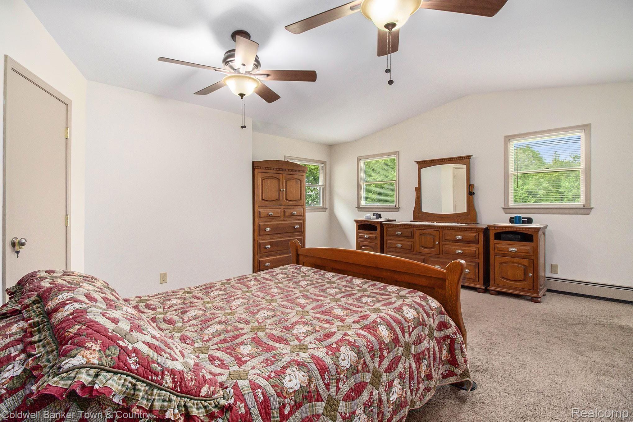 6751 Dunn Road Howell, MI 48855 - Photo 11 of 29 IMG_8066.jpg