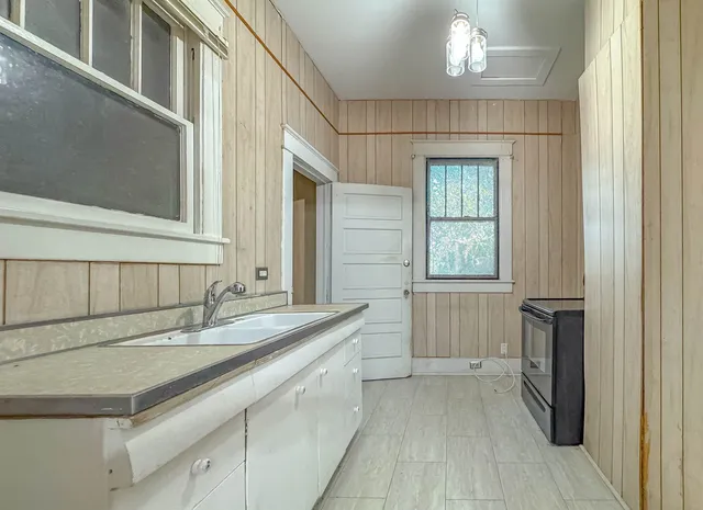 $380,000 | 128 North Bronough Street, Tallahassee, FL 32301