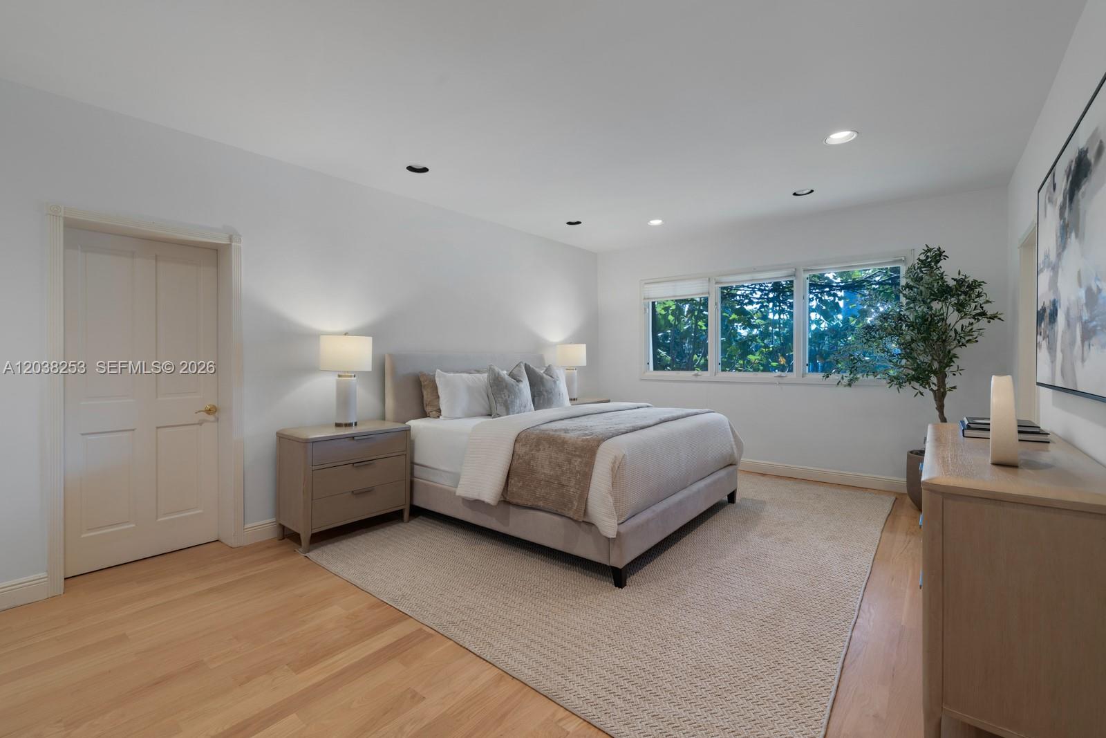 6500 North Bay Road Miami Beach, FL 33140 - Photo 29 of 41