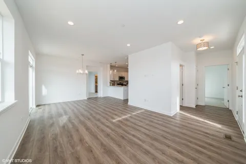 $414,266 | 330 Masters Drive, Addison, IL 60101