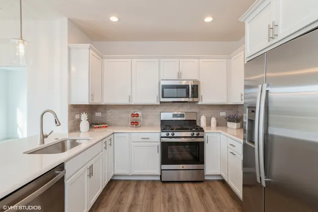 $414,266 | 330 Masters Drive, Addison, IL 60101