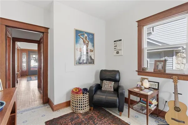 $352,000 | 121 North Lawn Avenue, Kansas City, MO 64123