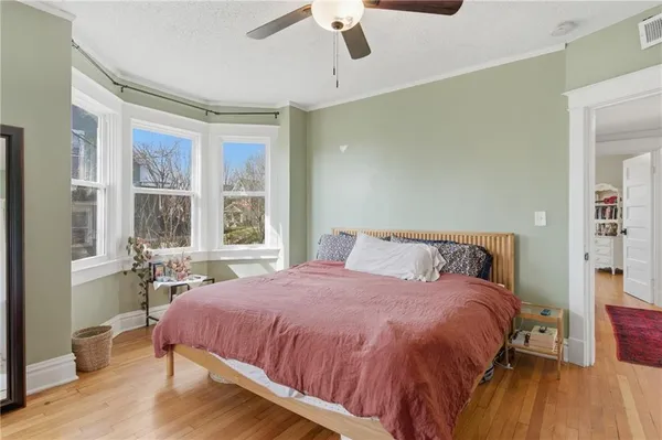 $352,000 | 121 North Lawn Avenue, Kansas City, MO 64123