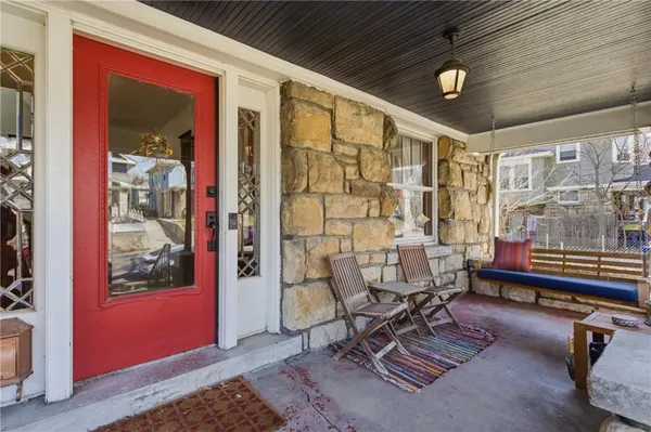 $352,000 | 121 North Lawn Avenue, Kansas City, MO 64123