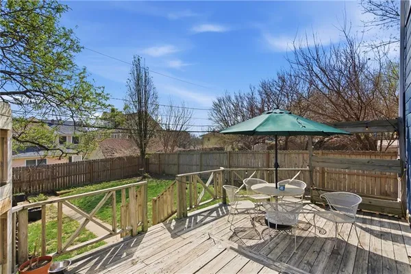 $352,000 | 121 North Lawn Avenue, Kansas City, MO 64123