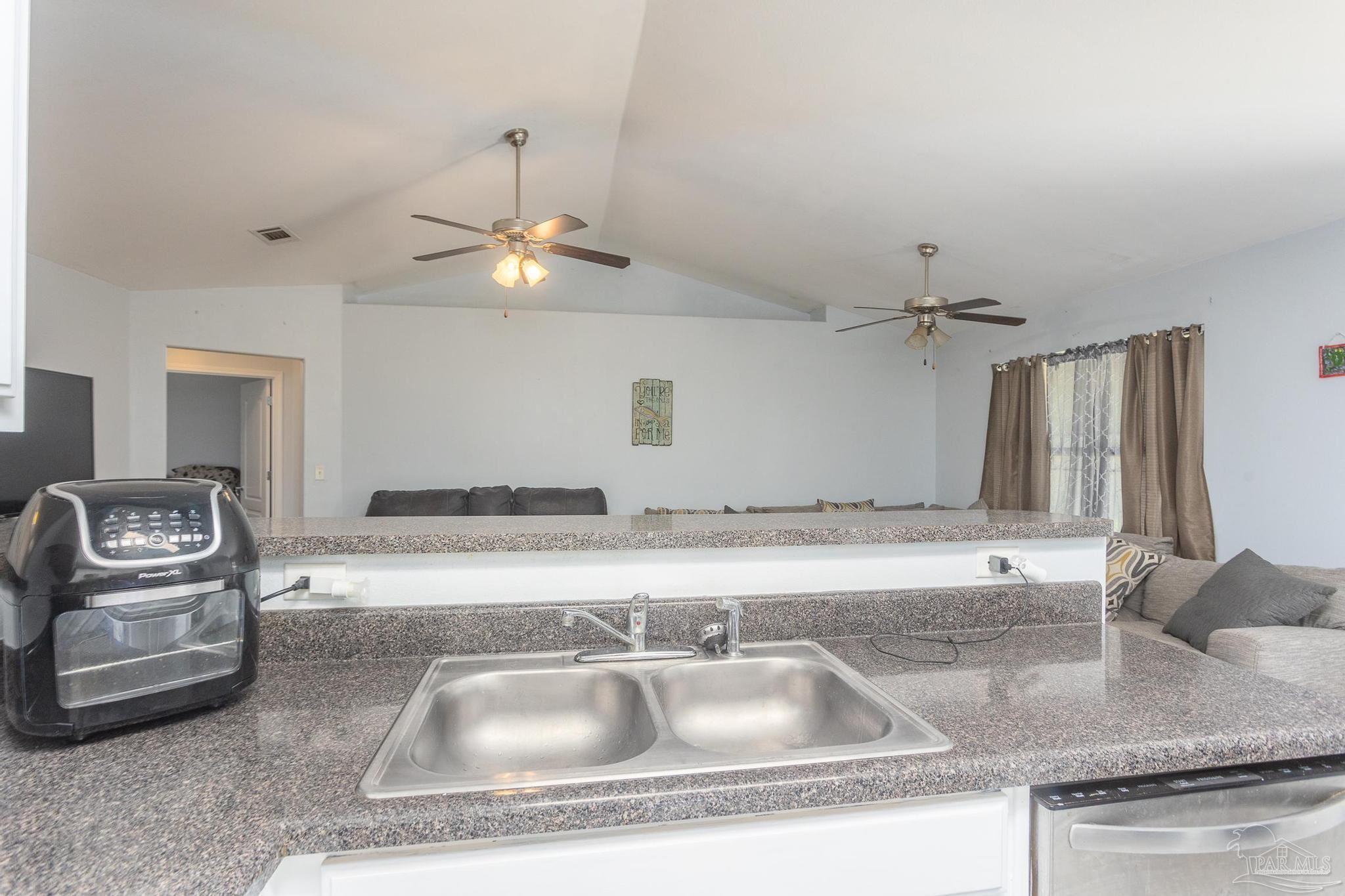 6819 Old W Lane Milton, FL 32570 - Photo 12 of 33