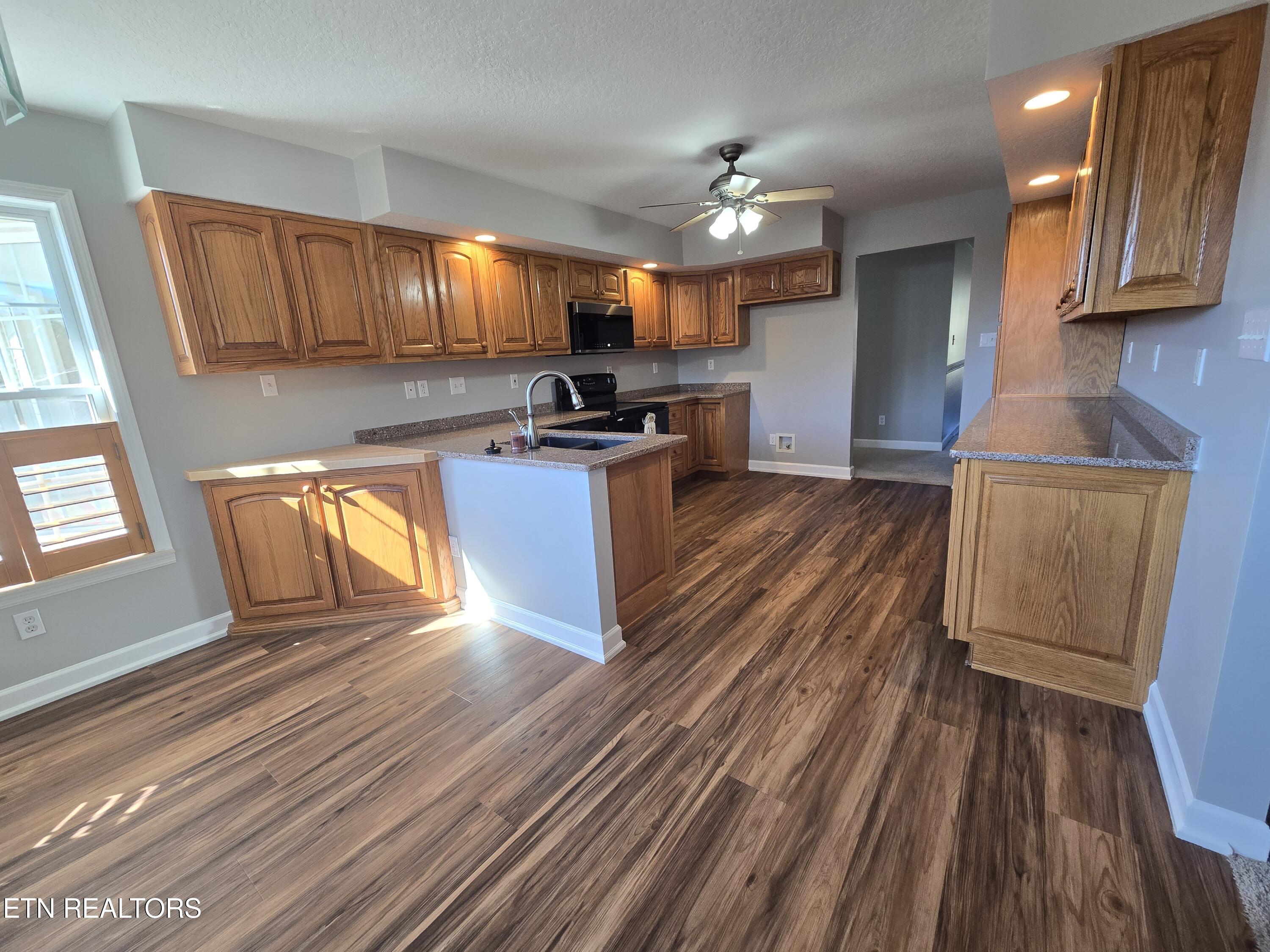 6742 Ridgeview Road Knoxville, TN 37918 - Photo 18 of 27 Kitchen View #2