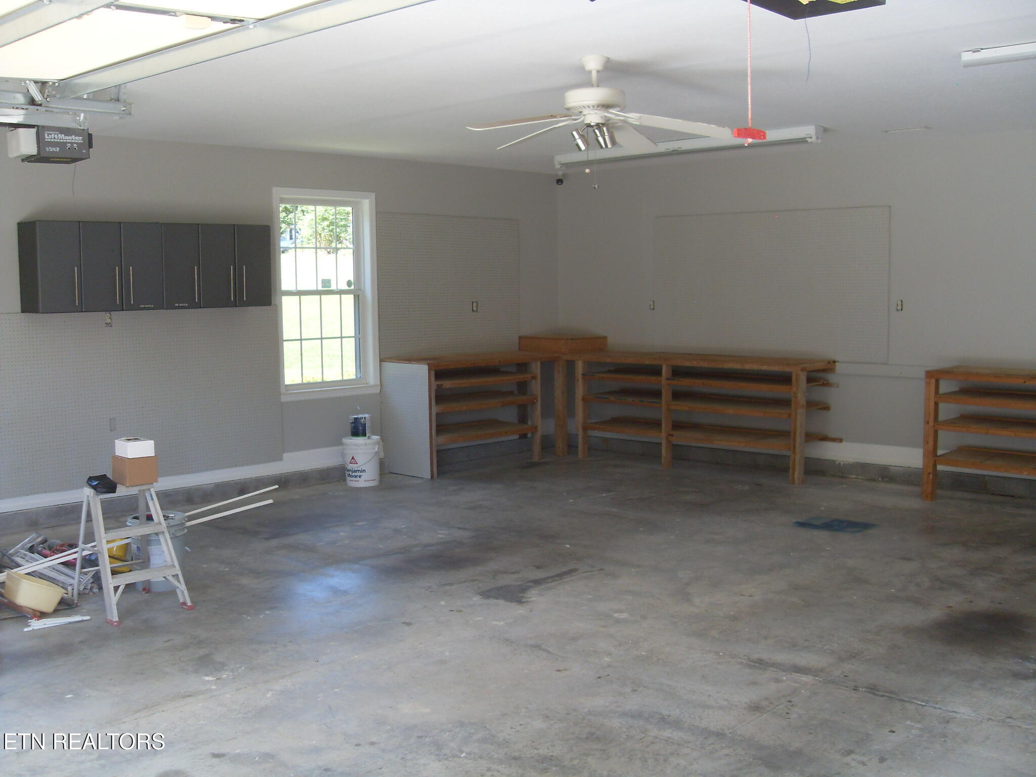6742 Ridgeview Road Knoxville, TN 37918 - Photo 22 of 42 Main level 3 Bay Garage View #2