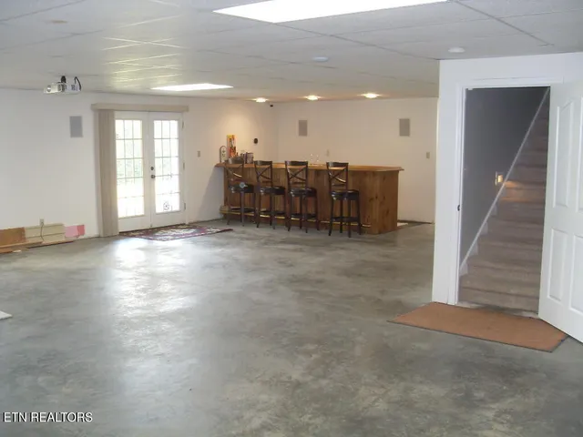 $975,000 | 6742 Ridgeview Road, Knoxville, TN 37918