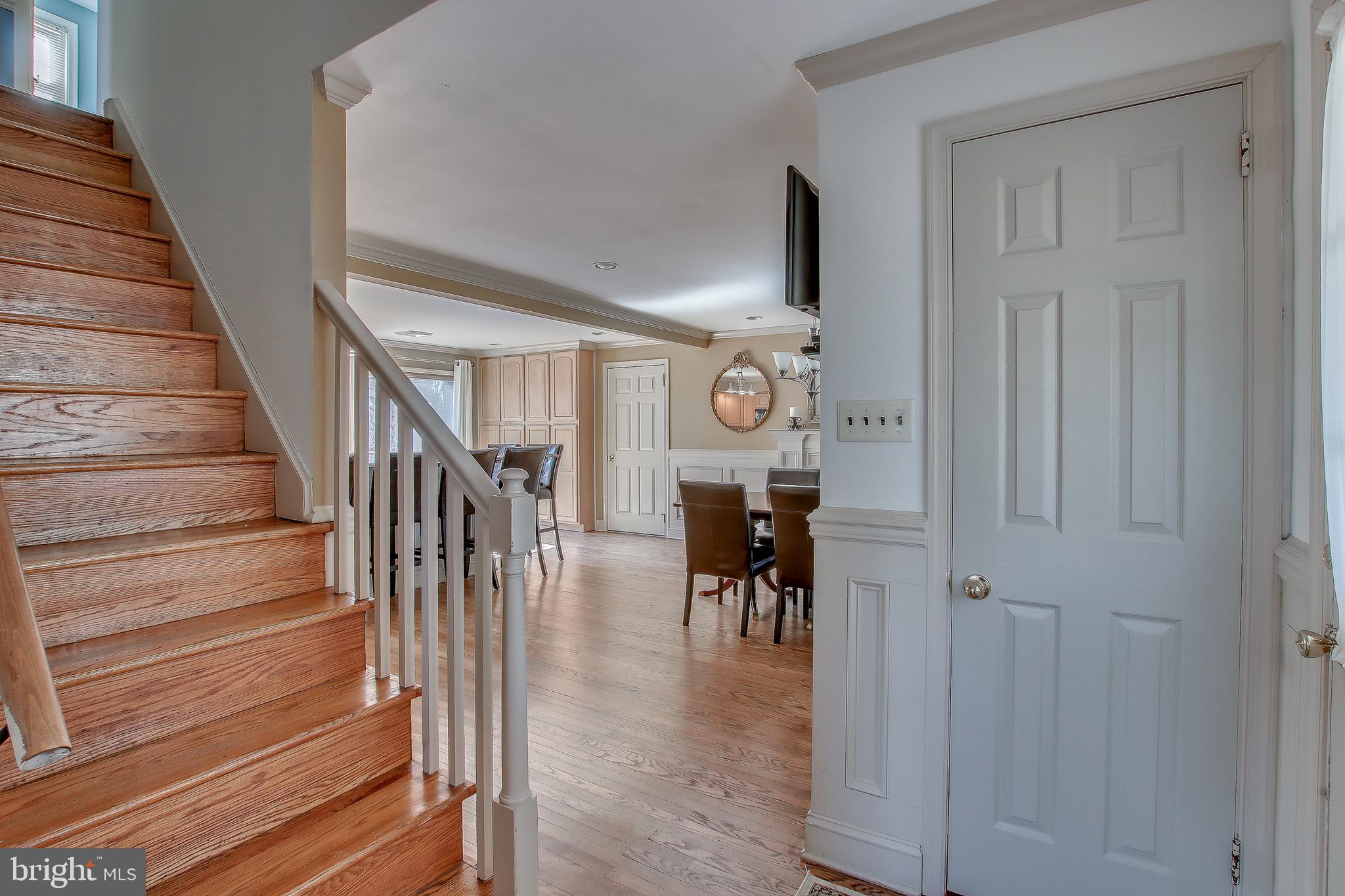 313 Evergreen Road Horsham, PA 19044 - Photo 19 of 55 Stairs