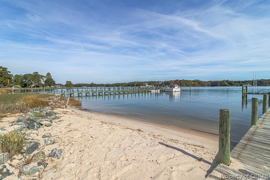 2105 Ditchley Road Kilmarnock, VA 22482 - Photo 4 of 50 Gallery Image 4