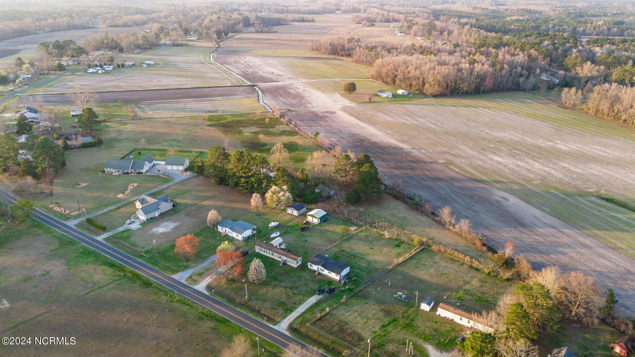 340 Antioch Road New Bern, NC 28560 - Photo 3 of 21 3-web-or-mls-DJI_20240314184256_0687_D
