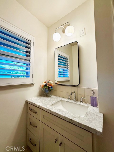 960 Roxbury Drive Pasadena, CA 91104 - Photo 12 of 17