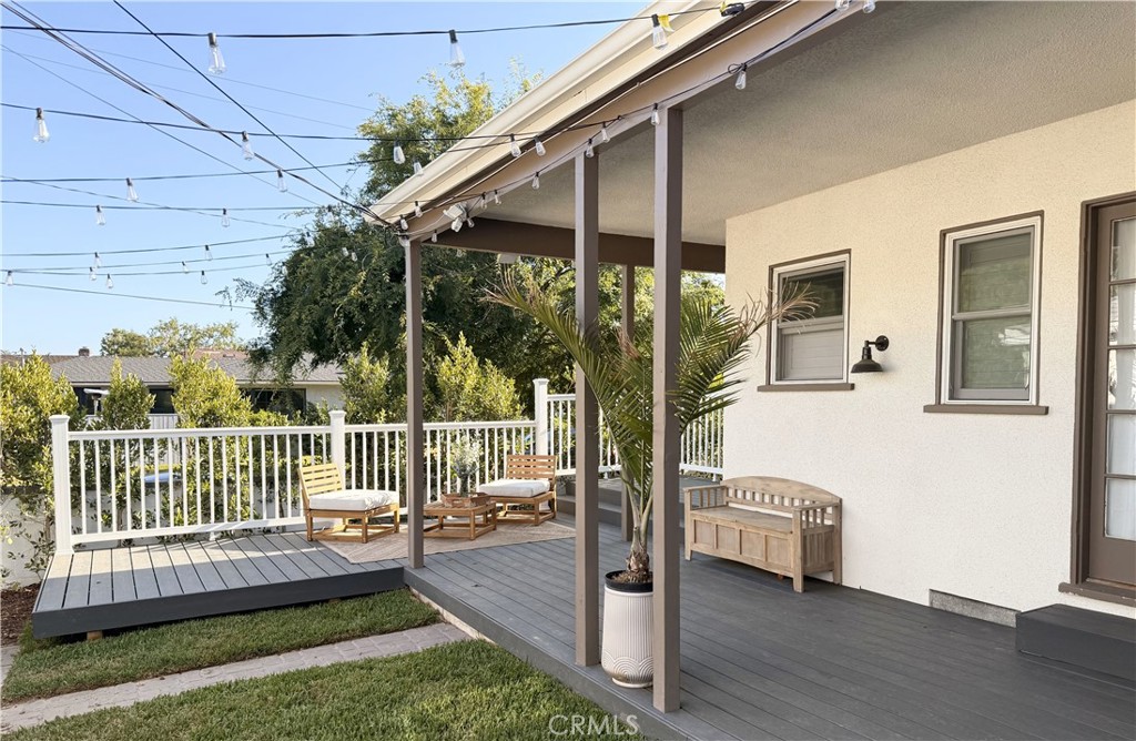 960 Roxbury Drive Pasadena, CA 91104 - Photo 16 of 17