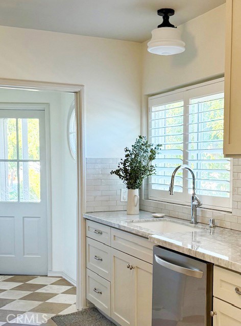 960 Roxbury Drive Pasadena, CA 91104 - Photo 9 of 17