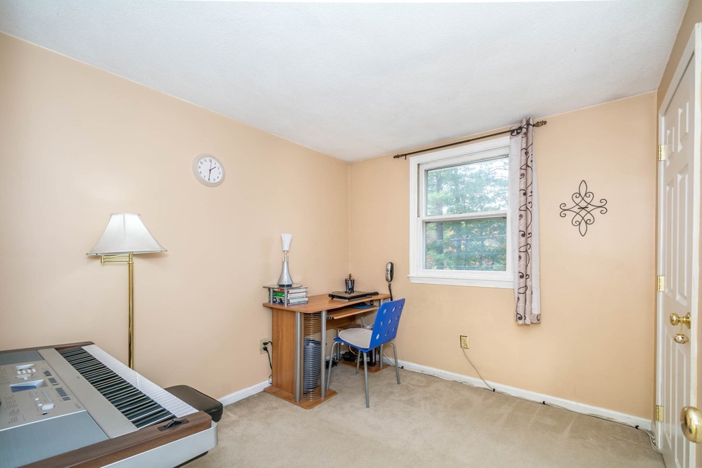 178 Fox Hill Road Burlington, MA 01803 - Photo 8 of 13 Gallery Image 8